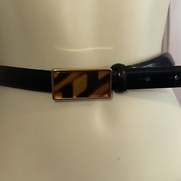 Vtg Talbots thin black leather belt with faux rectangle tortoiseshell buckle - Picture 2 of 6